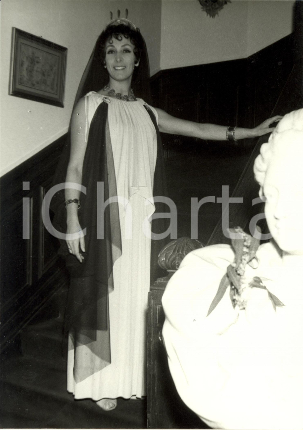 Fotografia d epoca originale 1980 PARIS F Claire MOTTE danseuse Ã  la soirÃ©e chez Rachel Photographie 1