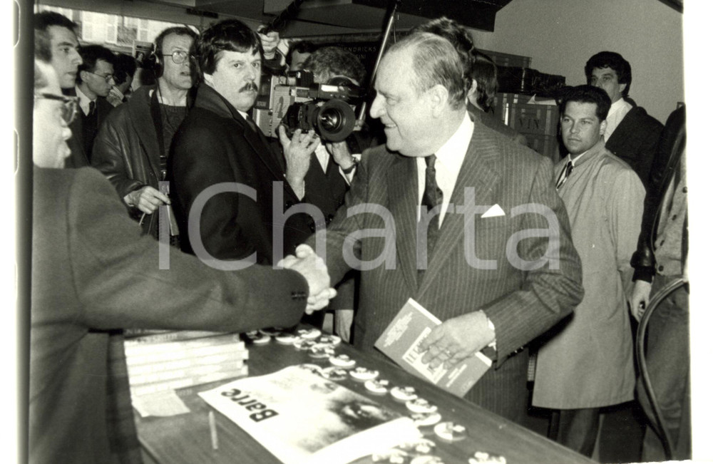 Fotografia d epoca originale 1988 PARIGI F Raymond BARRE durante la campagna elettorale Fotografia AGIP 1