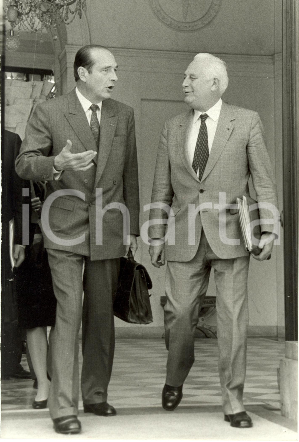 Fotografia d epoca originale 1986 PARIGI F AndrÃ© GIRAUD e Jacques CHIRAC Ministri escono da ELISEO Foto 1