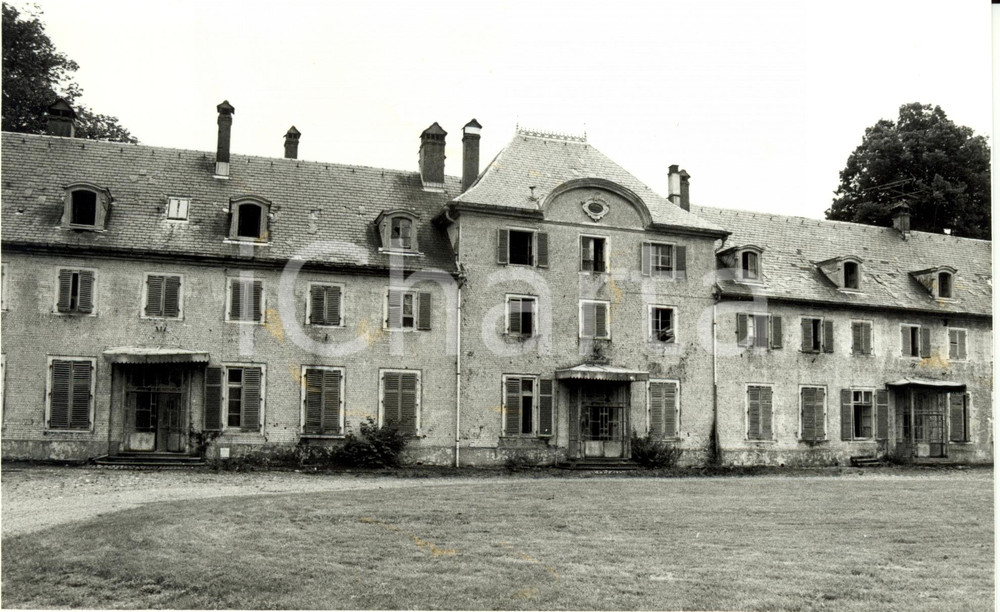 Fotografia d epoca originale 1985 ca HUSSERENWESSERLING F Il castello all interno del celebre parco Foto 1