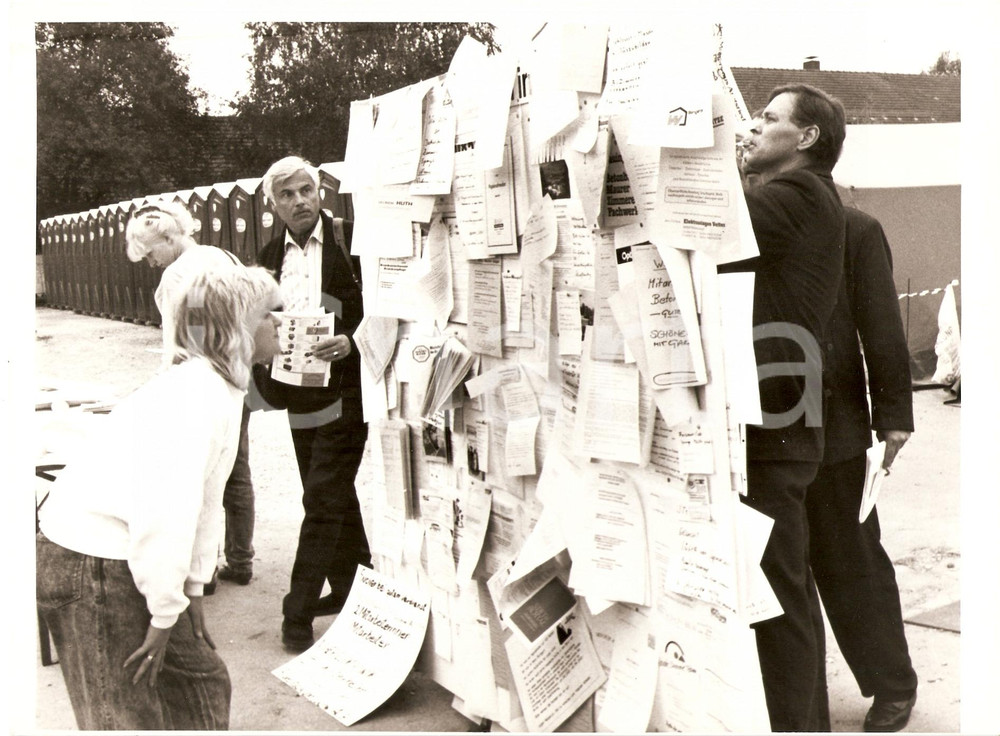 Fotografia d epoca originale 1985 BAVIERA D Esodo GERMANIA EST Profughi in cerca di lavoro Fotografia 1