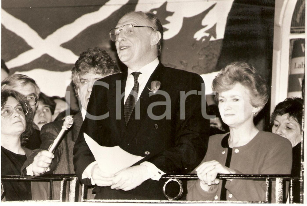 Fotografia d epoca originale 1992 LONDON Labour party Neil KINNOCK leaves the party leadership Photo 1