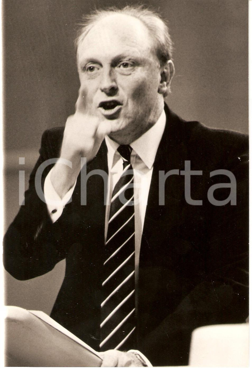 Fotografia d epoca originale 1986 BRIGHTON UK Trade Union Congress Neil KINNOCK vs. CONSERVATIVE Party Photo 1
