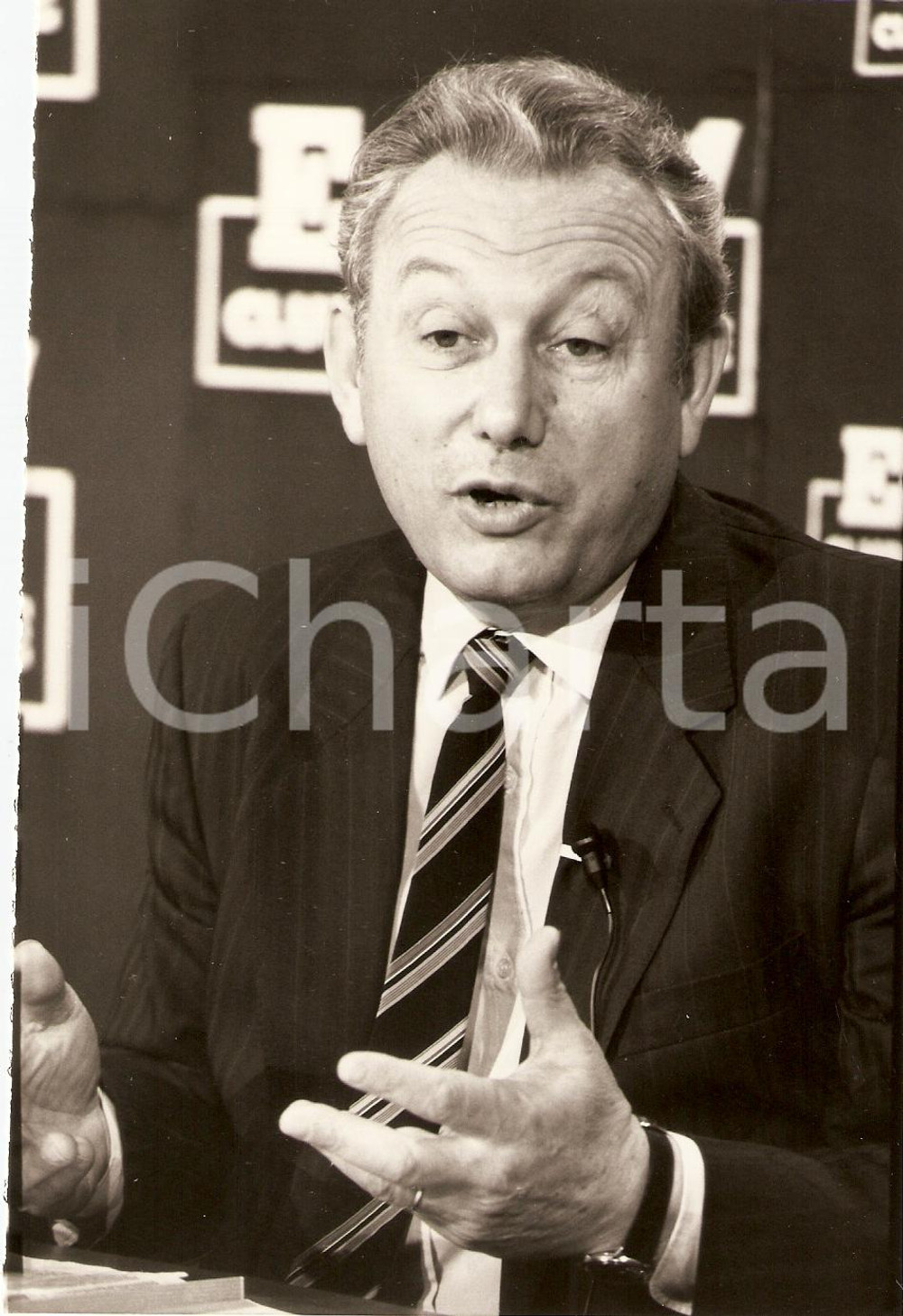 Fotografia d epoca originale 1986 PARIS Club de la presse EUROPE 1 Paul LAURENT Conferenza stampa Fotografia 1