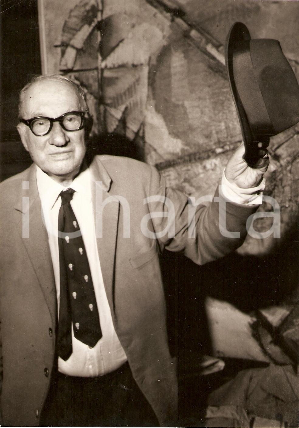 Fotografia d epoca originale 1975 ca PARIS AVIAZIONE Aeronauta Charles DOLLFUS Ritratto DANNEGGIATA Foto 1