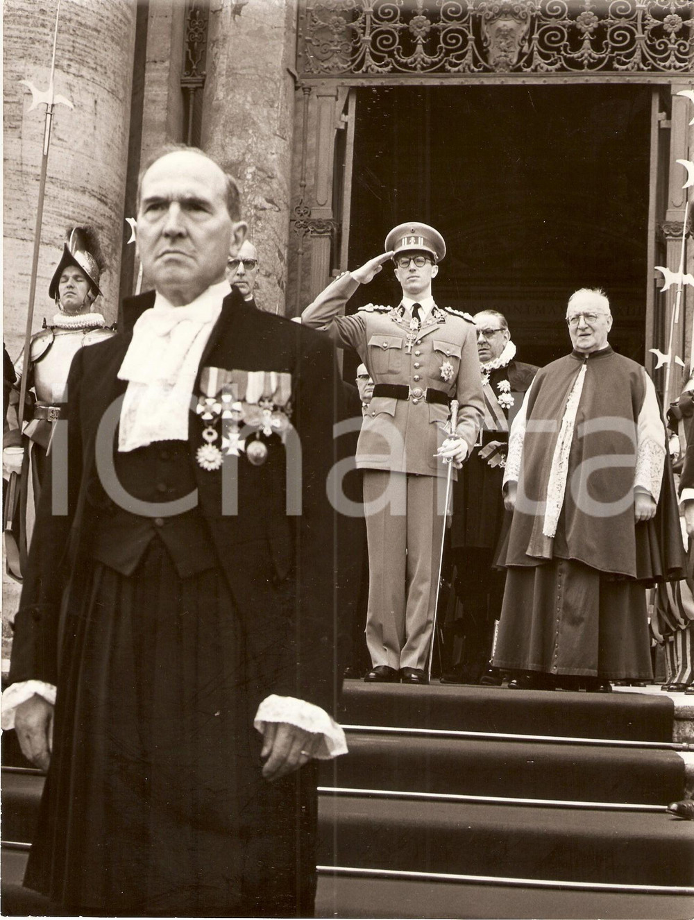 Fotografia d epoca originale 1961 CITTA  DEL VATICANO Baldovino del BELGIO Collare Ordine di Cristo Foto 2 1