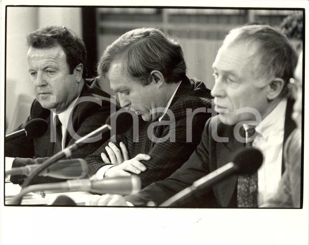 Fotografia d epoca originale 1987 AMBURGO D Heiner GEISSLER Helmut HASSMAN Gerold TANDLER Foto 25 x 20 cm 1