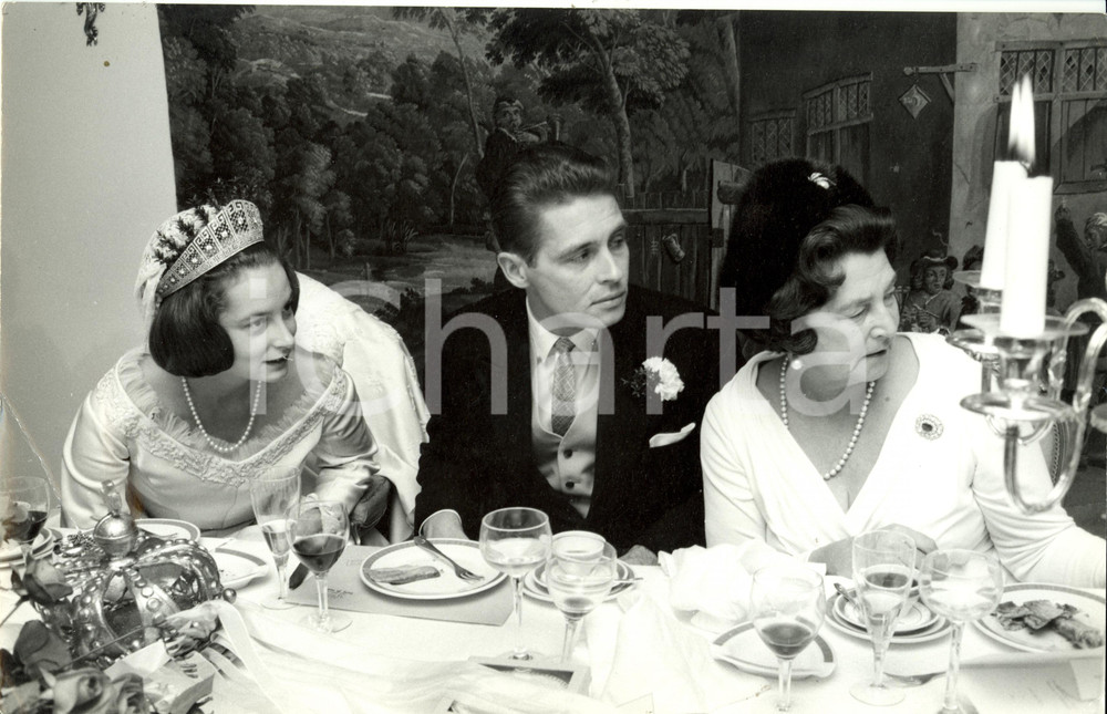 Fotografia d epoca originale 1965 BERLINO D Maria Cecilia PRUSSIA e Federico  Augusto OLDENBURG sposi Foto 1