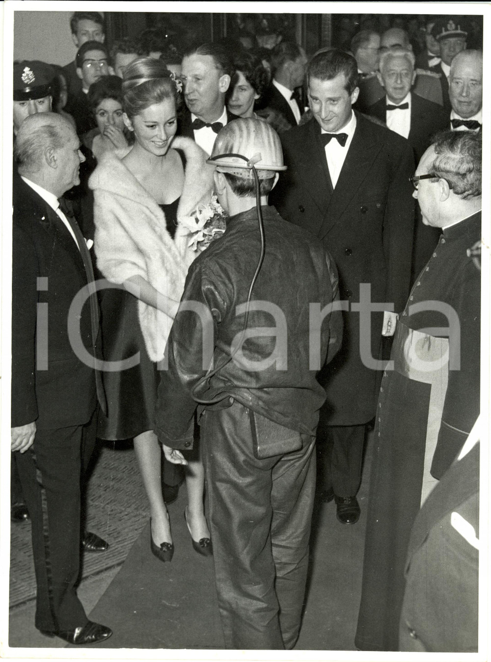 Fotografia d epoca originale 1961 BRUXELLES Principi Alberto Paola BELGIO Prima film Gina LOLLOBRIGIDA Foto 1