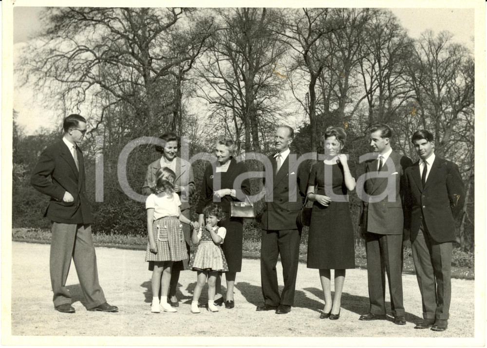 Fotografia d epoca originale 1959 LAEKEN Principe Alberto e Paola RUFFO con famiglia reale BELGIO Fotografia 1