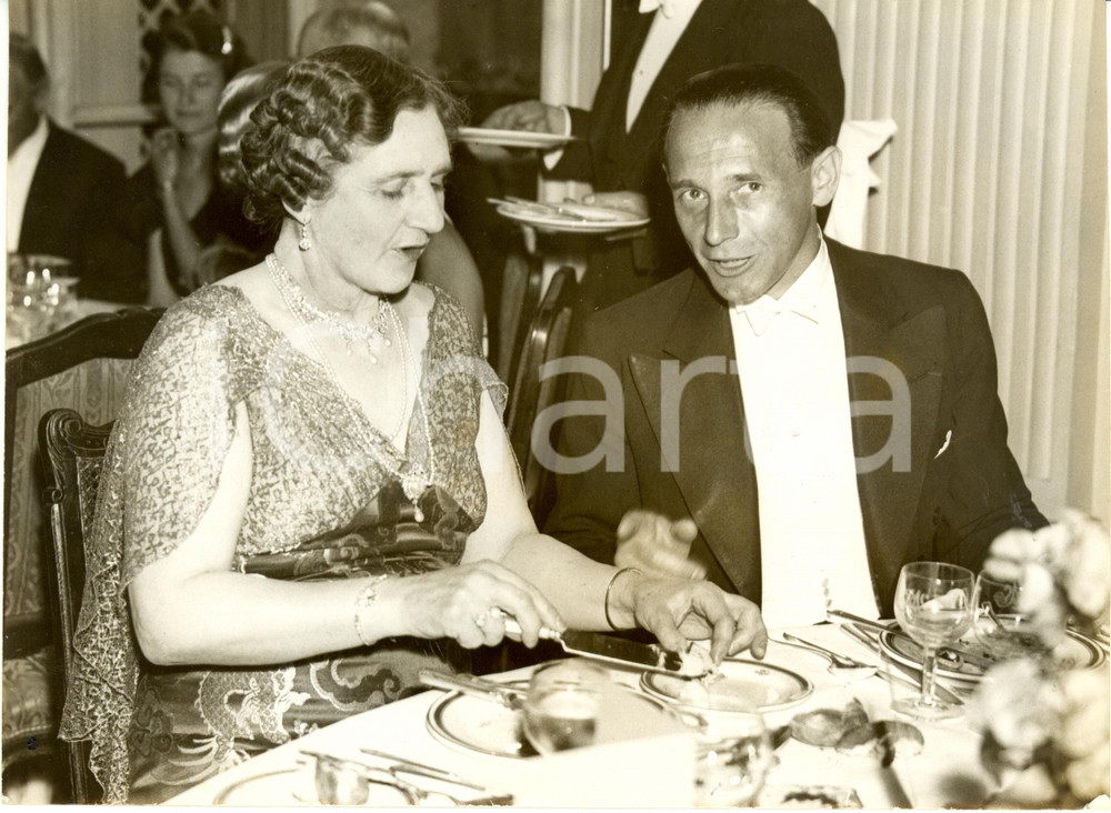 Fotografia d epoca originale 1936 LONDON Automobile Club Jean BOROTRA Marie FREEMANTHOMAS of WILLINGDON 1 1