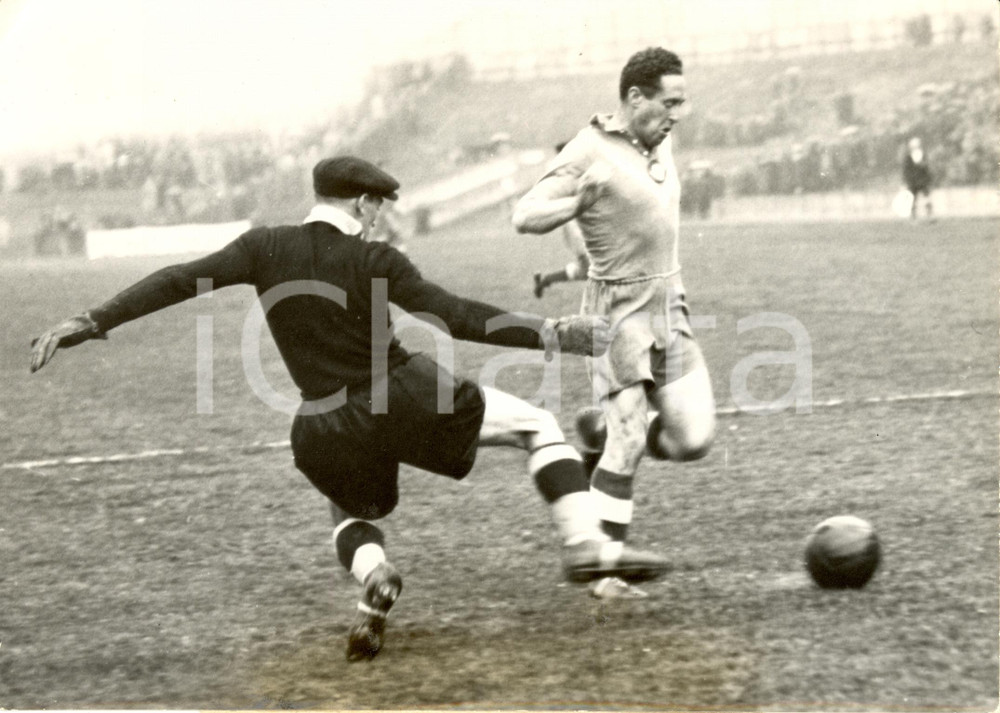 Fotografia d epoca originale 1943 COLOMBES FOOTBALL COUPE FRANCE Santiago URTIZBEREA et gardien de but Photo 1