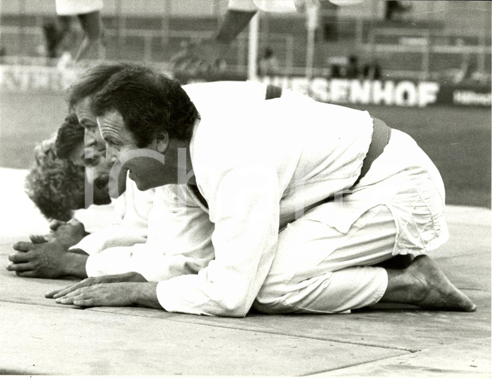 Fotografia d epoca originale 1981 MONACO D Gerold TANDLER Ministro Interno Dimostrazione JUDO Fotografia 1