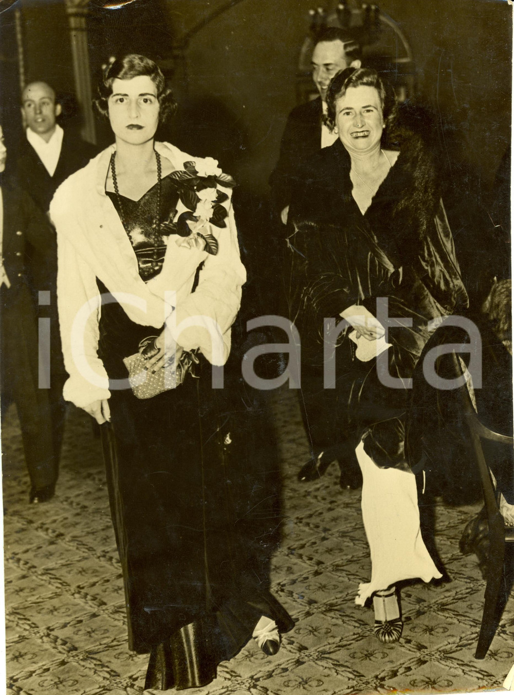 Fotografia d epoca originale 1925 ca NEW YORK USA PIERRE Hotel BALLROOM Hugh CAMPBELL WALLACE s wife Photo 1