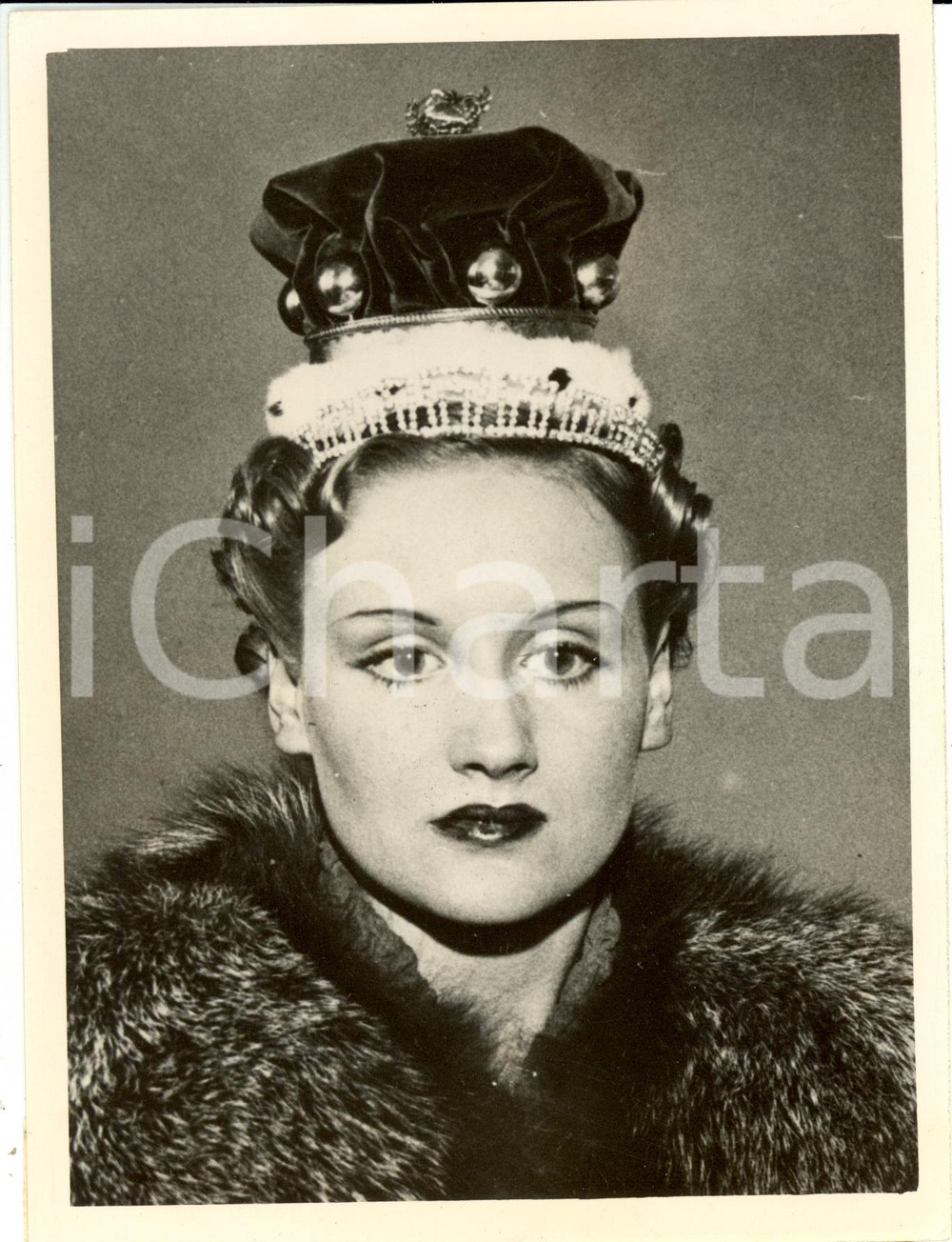 Fotografia d epoca originale 1937 UK La pettinatura della Regina Elisabetta nel giorno incoronazione Foto 1