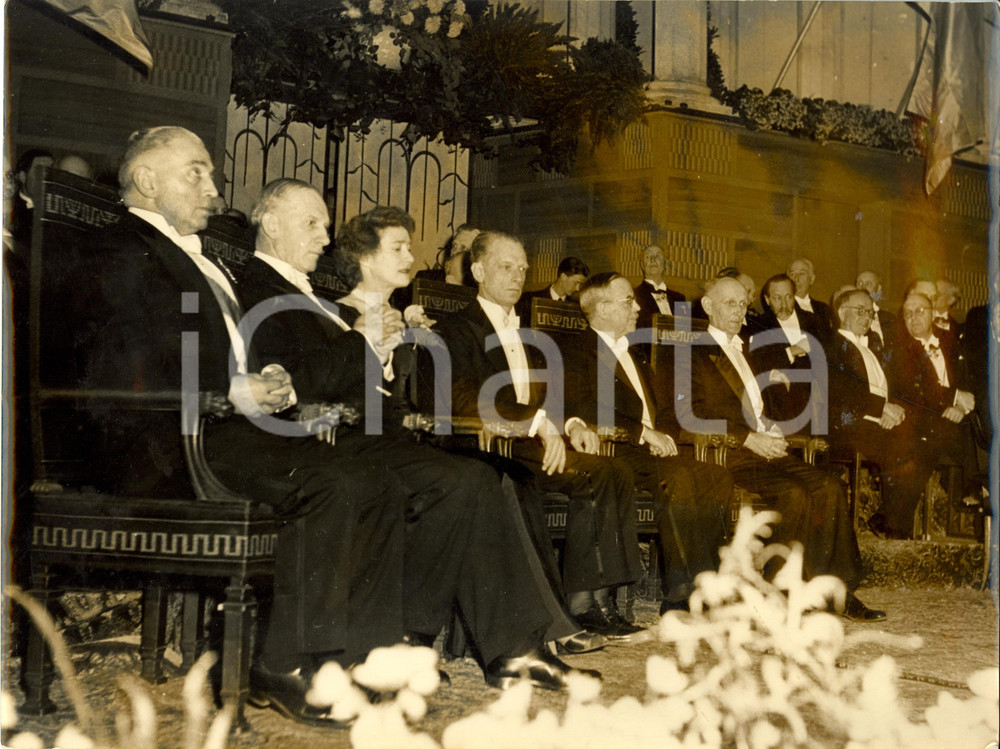 Fotografia d epoca originale 1947 STOCCOLMA Svezia Edward APPLETON Carl Gerty CORI Premi NOBEL DANNEGGIATA 1