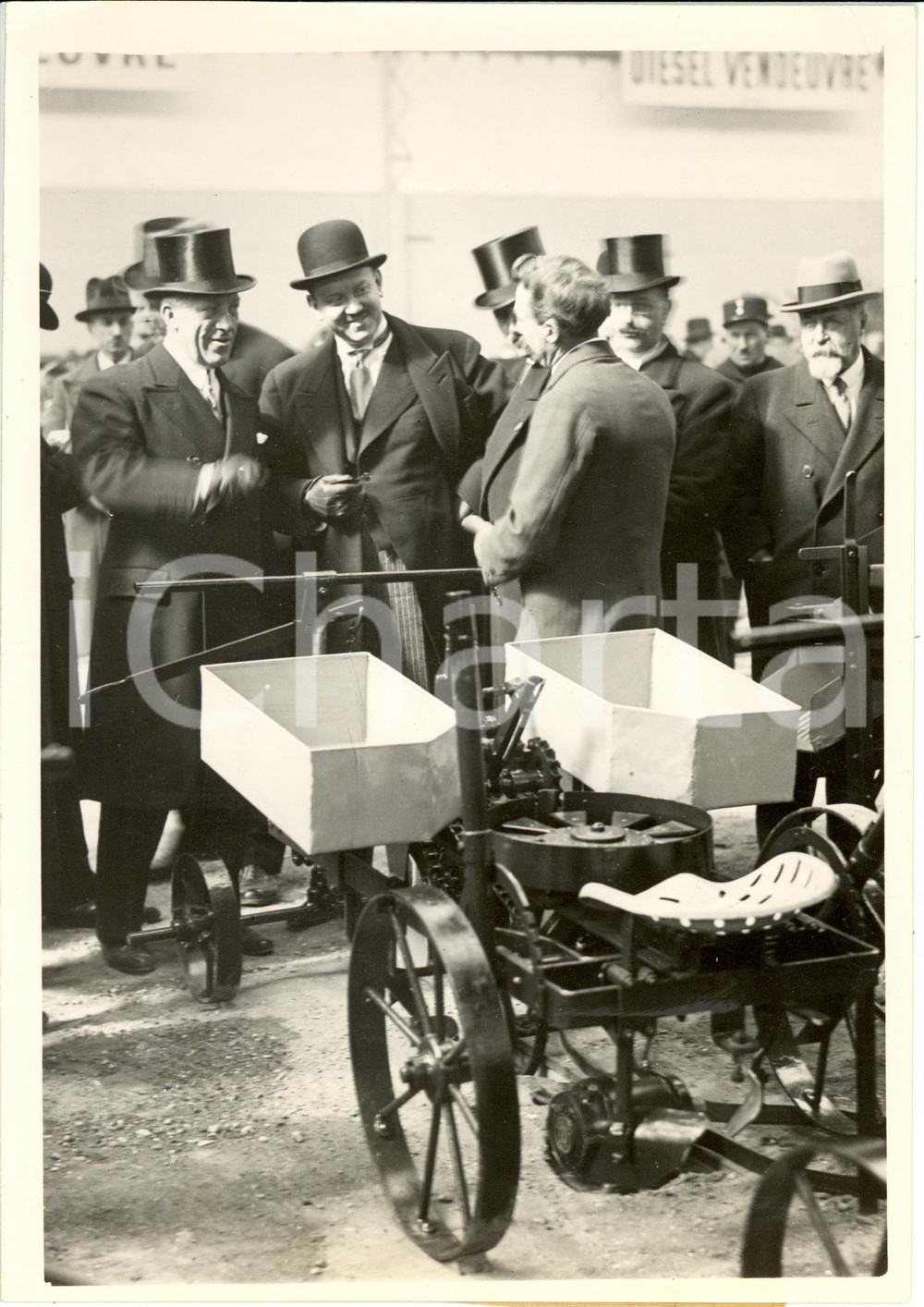 Fotografia d epoca originale 1936 PARIS Paul THELLIER a inaugurÃ¨ le SALON de la MACHINE AGRICOLE Photo 1
