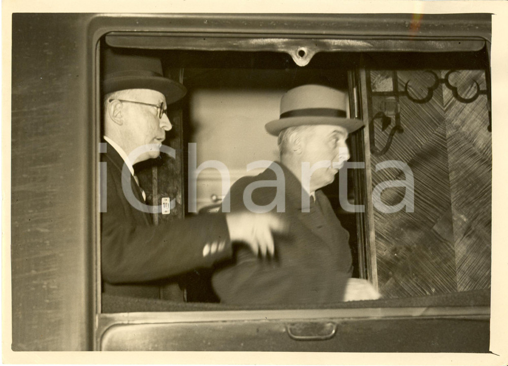 Fotografia d epoca originale 1939 PARIS Johannes von WELCZECK Ambasciatore tedesco rientra a BERLINO Foto 1