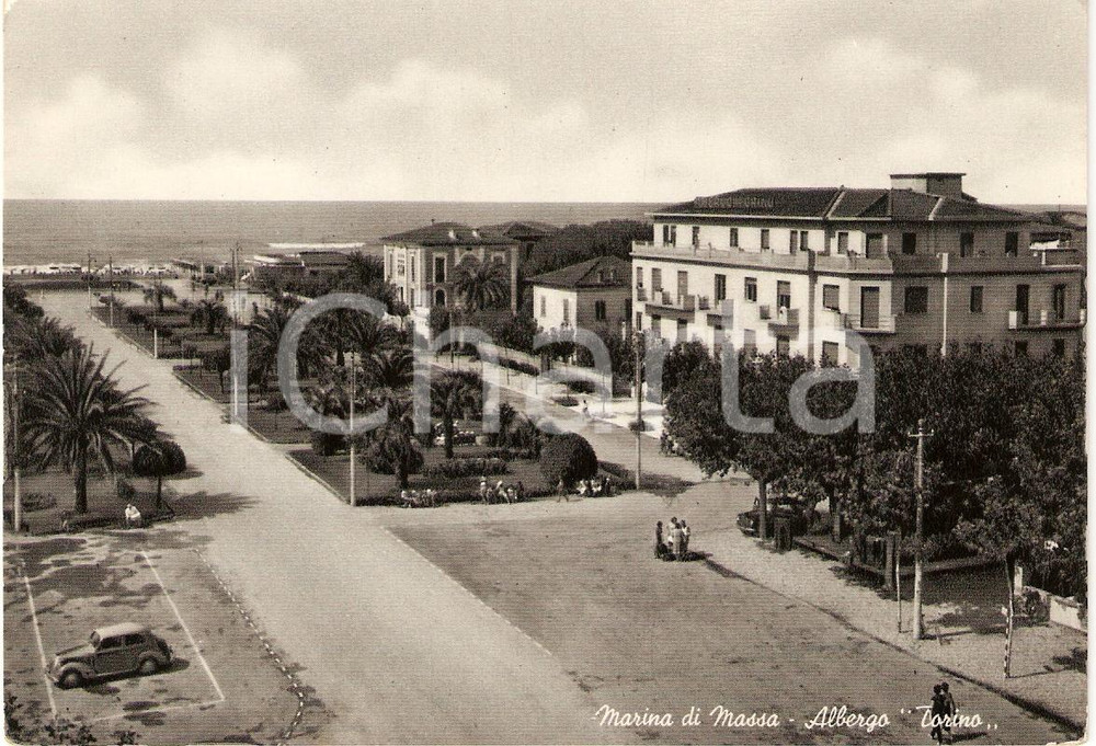 Cartolina originale da collezione 1953 MARINA DI MASSA MS  Albergo TORINO Panorama ANIMATA Cartolina FG NV 1