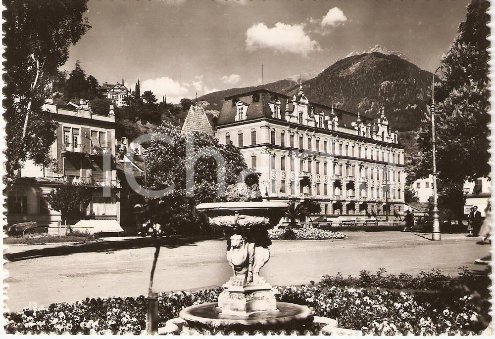 Cartolina originale da collezione 1951 MERANO BZ Centro storico con ALBERGO ESPLANADE Cartolina FG VG 1