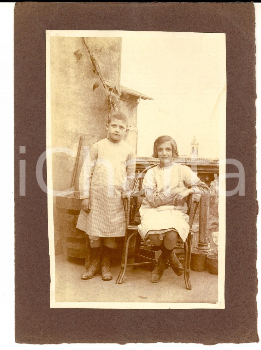 Fotografia d epoca originale 1920 ca AREA LOMBARDA Ritratto di Guido e Beatrice FOLONARI Fotografia 1