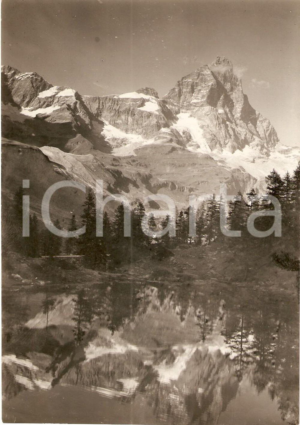 Fotografia d epoca originale 1950 ca VALLE D AOSTA Monte Cervino si specchia nel Lago Blu Fotografia 1