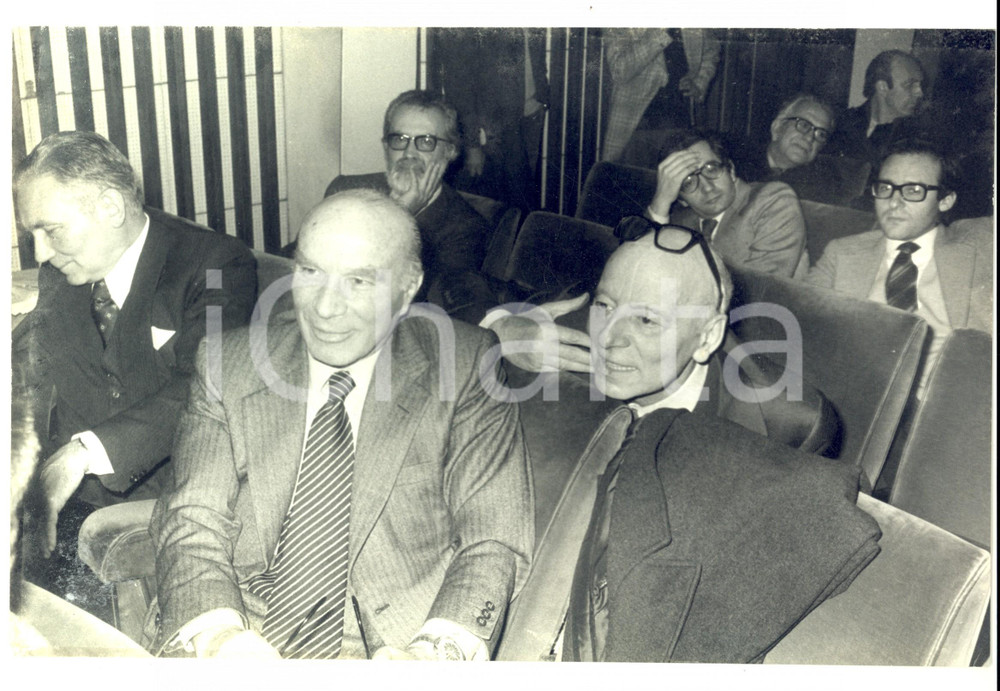 Fotografia d epoca originale 1975 ROMA Giuliano PAJETTA Guido CARLI Eugenio SCALFARI e Mario FERRARI AGGRADI 1