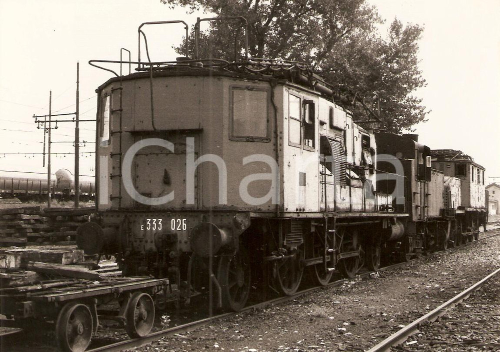 Fotografia d epoca originale 1975 ca FERROVIE Locomotiva elettrica E333 026 Fotografia 1