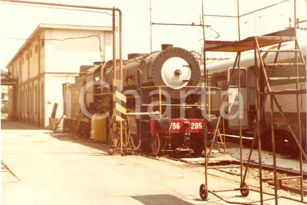 Fotografia d epoca originale 1975 ca FERROVIE Locomotiva 736 205 Fotografia 1