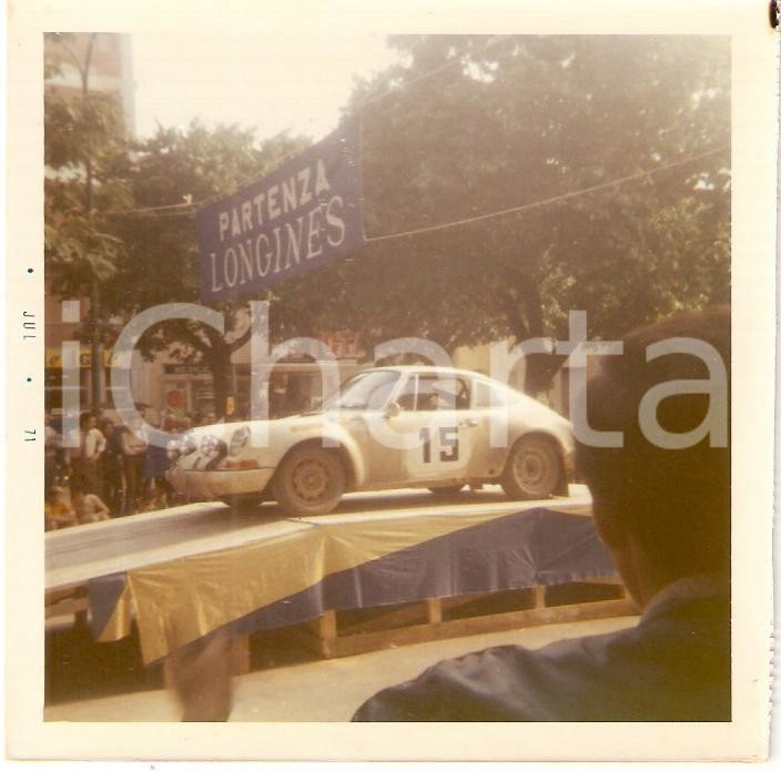 Fotografia d epoca originale 1971 RIVANAZZANO TERME PV Rally PORSCHE 911 pronta alla partenza Foto 1