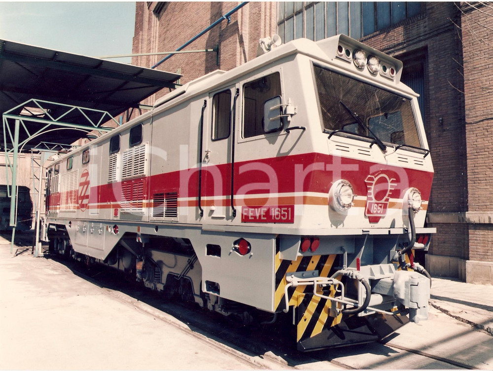 Fotografia d epoca originale 1970 ca ESPANA  FEVE Maquinista Terrestre y Maritima MTM Locomotiva 1651 Foto 1
