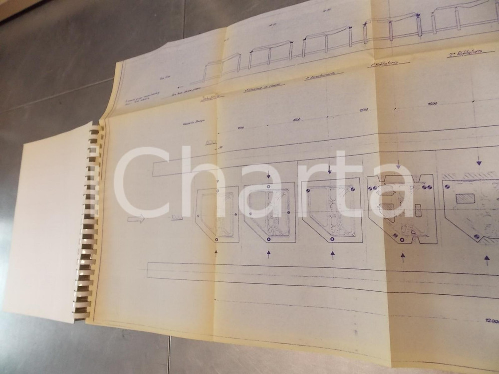 Materiale pubblicitario d’epoca 1970 MILANO Azienda INNOCENTI Pressa transfer per portiere 13 TAVOLE PIEGHEVOLI 1