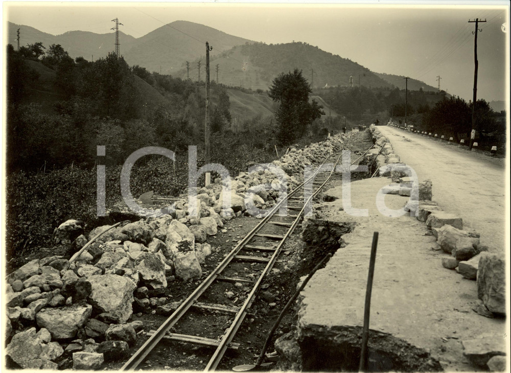 Fotografia d epoca originale 1932 BERGAMO Strada Statale nÂ°42 del TONALE e della MENDOLA lavori in corso Foto 1