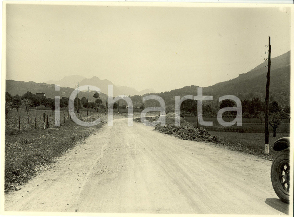 Fotografia d epoca originale 1932 BERGAMO Strada Statale nÂ°42 del TONALE e della MENDOLA e campi Fotografia 1