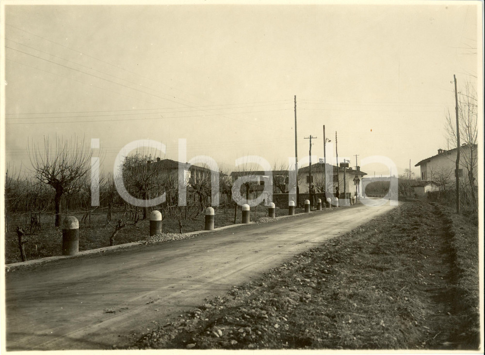 Fotografia d epoca originale 1932 BERGAMO Strada Statale nÂ°42 TONALE e MENDOLA Scorcio con abitato Foto 1