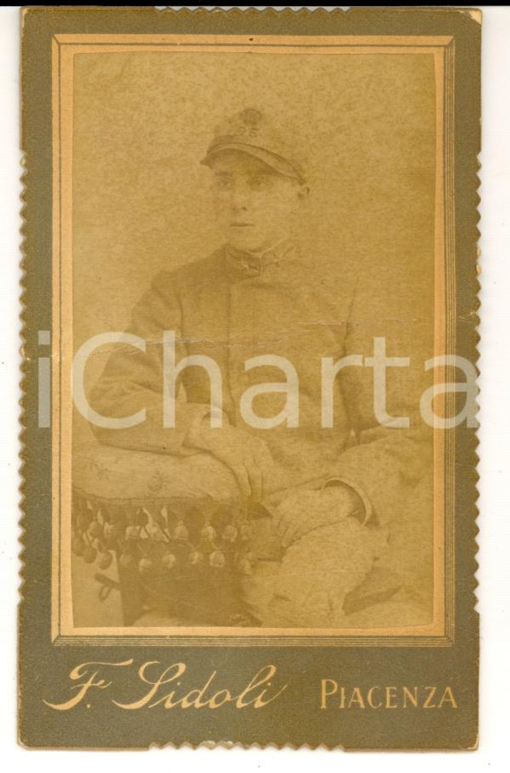 Fotografia d epoca originale 1915 PIACENZA 25° Reggimento Fanteria  Ritratto Gino ROSSI Foto SIDOLI  danni 1