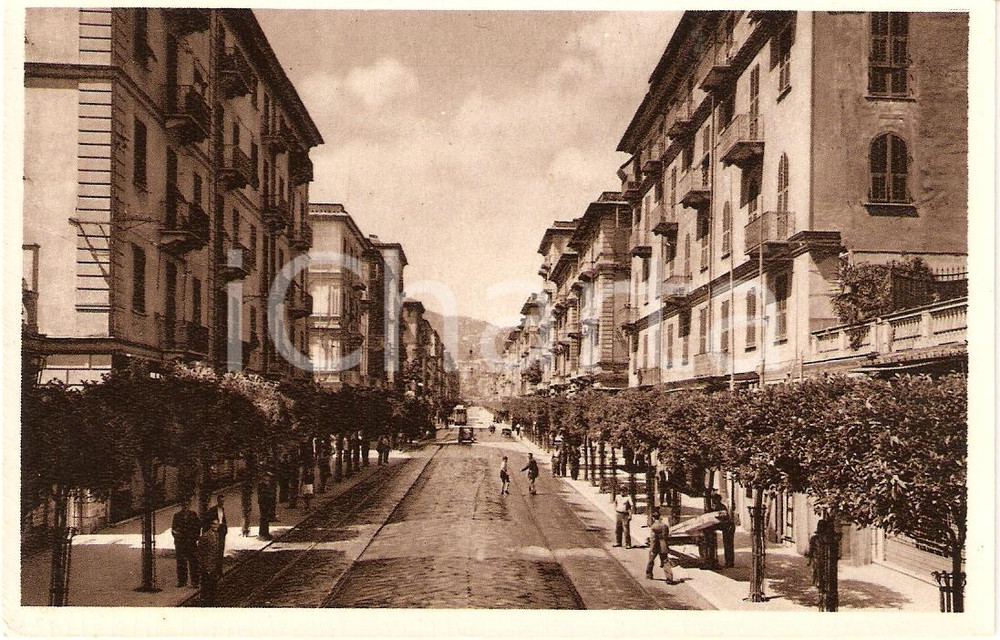 Cartolina originale da collezione 1935 circa LA SPEZIA Corso Cavour ANIMATA Cartolina FP NV 1