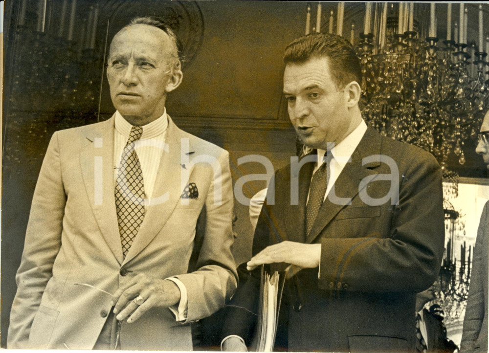 Fotografia d epoca originale 1973 PARIS F ElysÃ©e JeanNoel de LIPKOWSKI et Jean CHARBONNEL Photographie 1