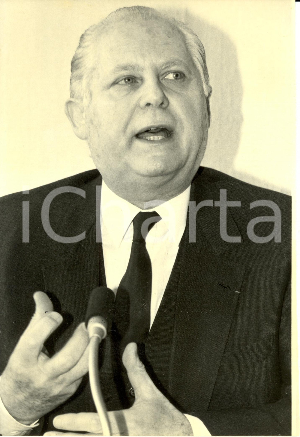 Fotografia d epoca originale 1986 FRANCE Jean CLUZEL au cours de sa ConfÃ©rence de Presse Photographie 1