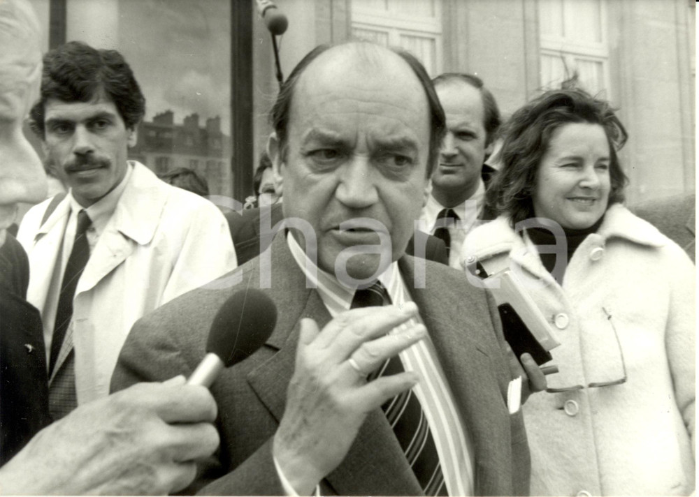 Fotografia d epoca originale 1982 PARIS F ELYSEE Claude CHEYSSON Ministre des Relations ExtÃ©rieures Photo 1