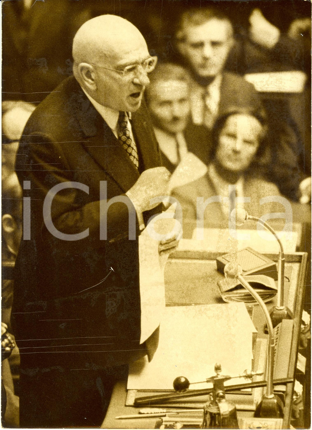 Fotografia d epoca originale 1973 PARIS F Edgar FAURE discours AssemblÃ©e Nationale ENDOMMAGE Photograph 1