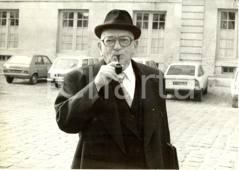 Fotografia d epoca originale 1979 PARIGI F Edgar FAURE arriva all Accademia Francese fumando la pipa Foto 1