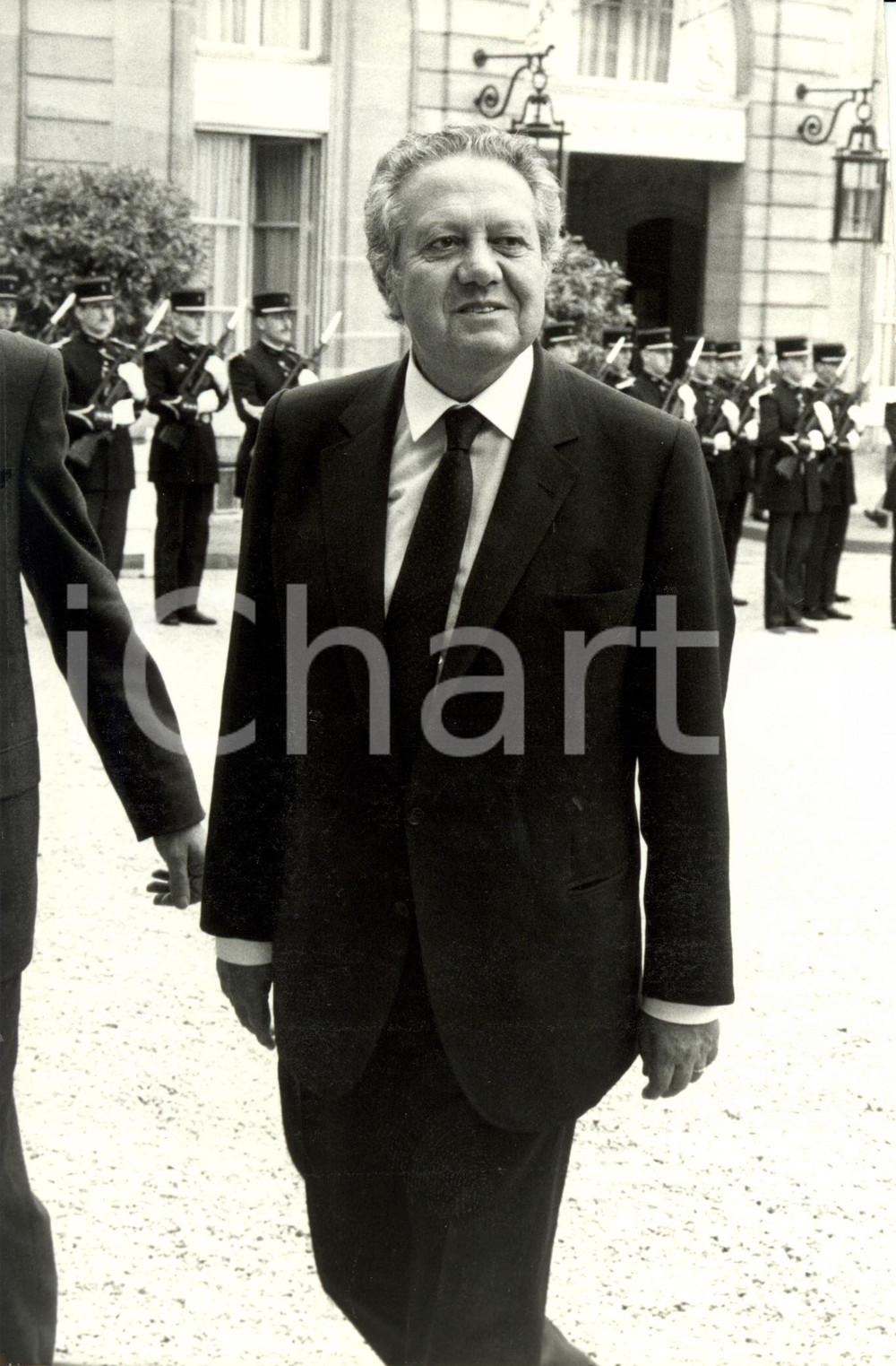 Fotografia d epoca originale 1986 PARIGI F Mario SOARES Presidente PORTOGALLO arriva all ELISEO Fotografia 1