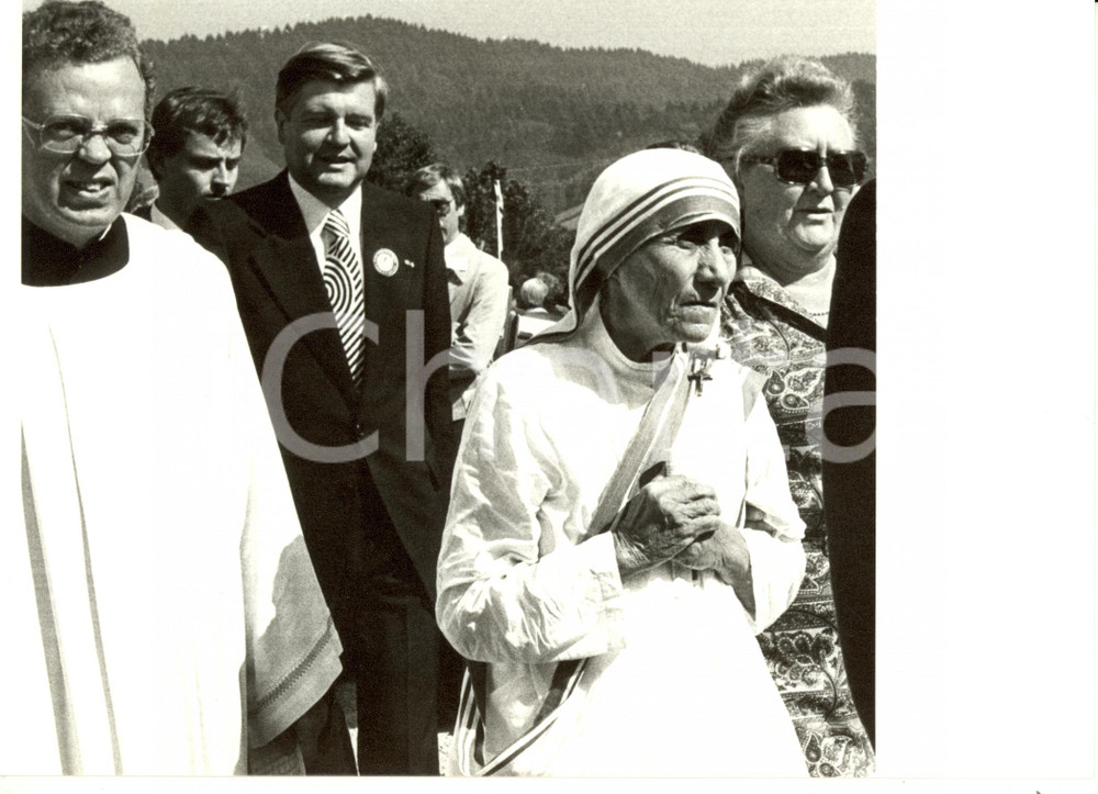 Fotografia d epoca originale 1990 ca FRIBURGO D Madre Teresa di CALCUTTA Assemblea Cattolici Fotografia 1