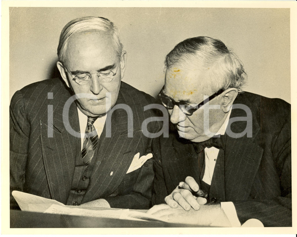 Fotografia d epoca originale 1945 ca USA Arthur VANDERBERG Tom CONNALLY European Recovery Program DAMAGED 1