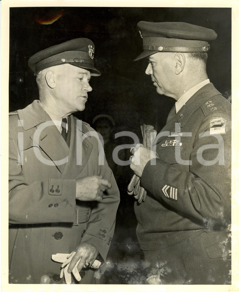 Fotografia d epoca originale 1951 WASHINGTON USA James Alward VAN FLEET and James LAWTON COLLINS DAMAGED 1