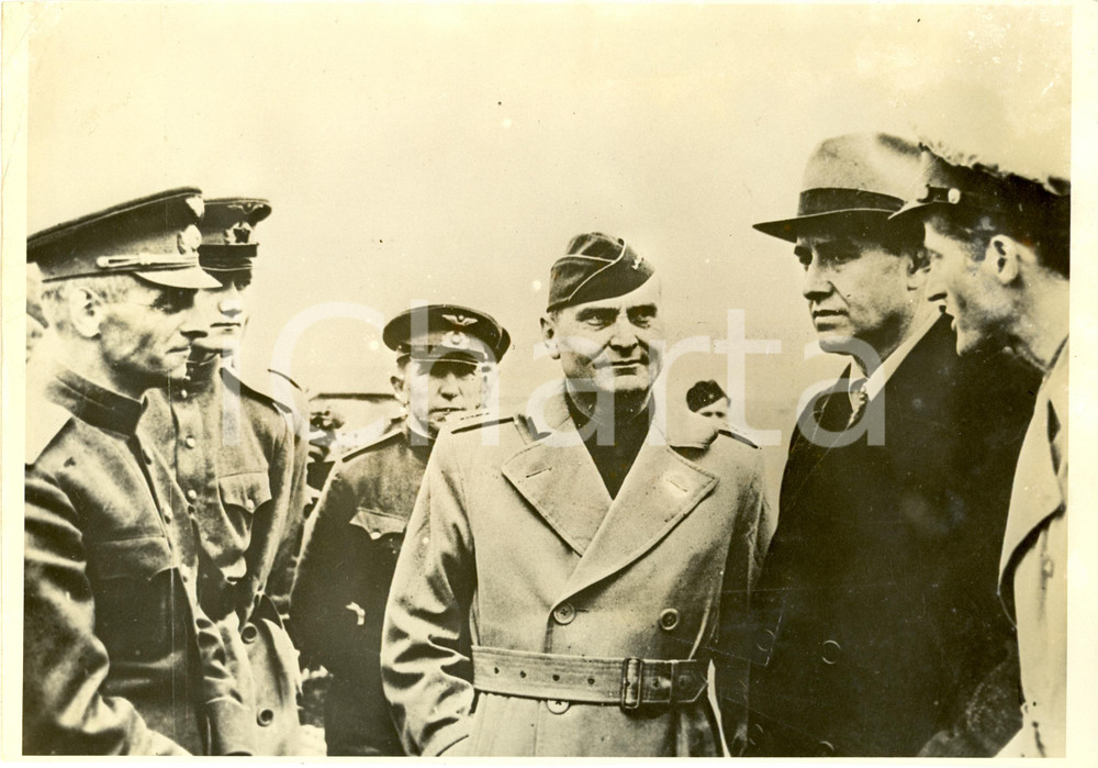 Fotografia d epoca originale 1944 RUSSIA Ira Clarence EAKER William AVERELL HARRIMAN first SHUTTLE BOMBING 1