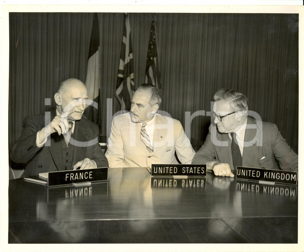 Fotografia d epoca originale 1951 WASHINGTON Robert SCHUMAN Dean ACHESON e Herbert MORRISON Incontro Foto 1