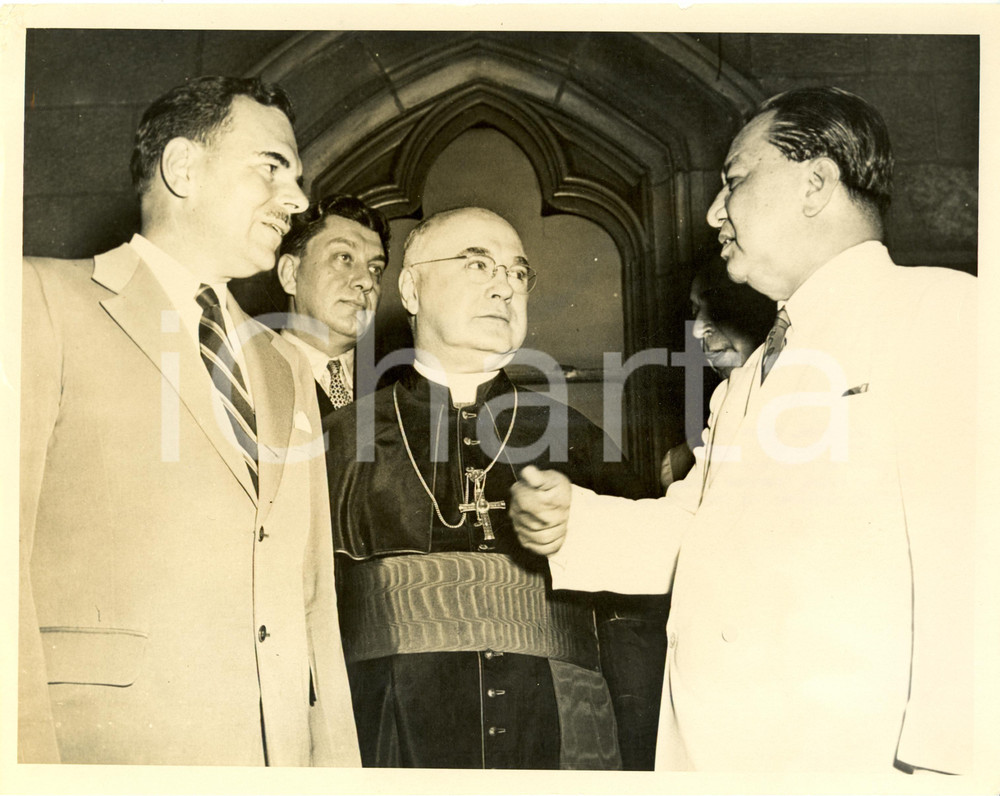 Fotografia d epoca originale 1949 NEW YORK USA Francis SPELLMAN Cardinal with Elpidio QUIRINO of PHILIPPINES 1