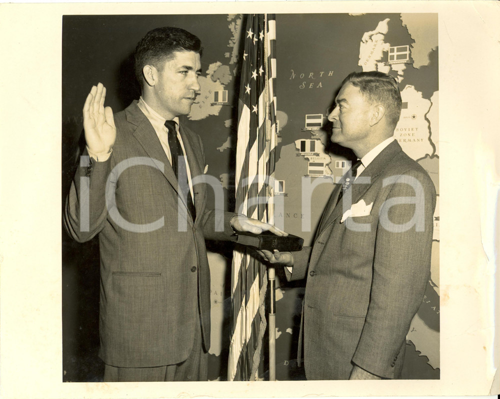 Fotografia d epoca originale 1950 WASHINGTON USA Najeeb HALABY s oath International Security Affairs Photo 1